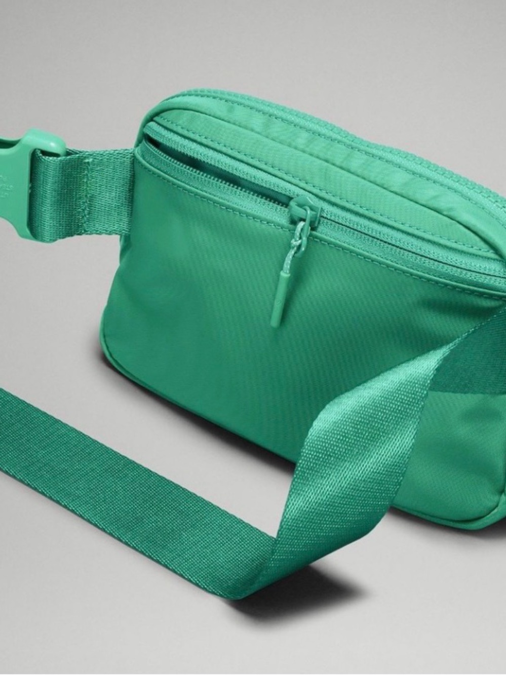 NWT Lululemon Everywhere Belt Bag 1L Emerald Green - Picture 6 of 9